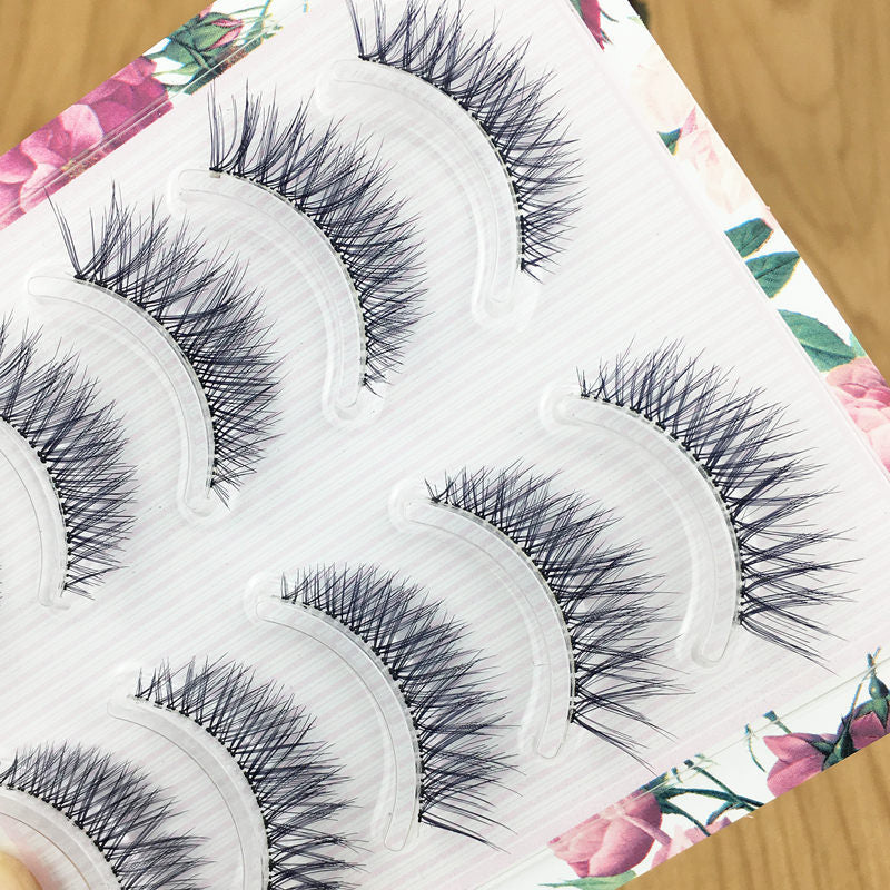 Eyelashes Natural Simulation