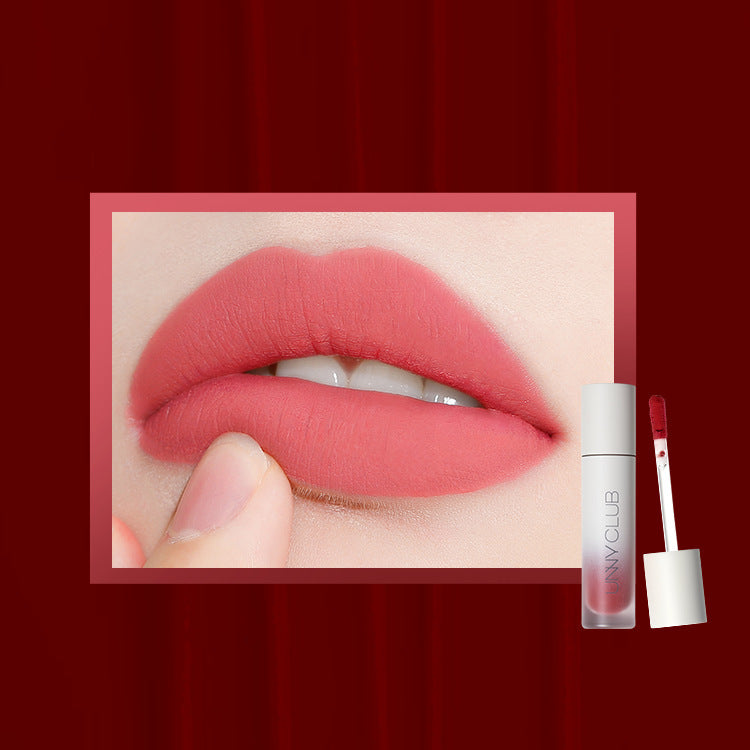 Long-Lasting Matte Velvet